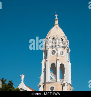 Panama City, Panama - März 2018: Kirche San Francisco Fassade in der Altstadt (Casco Viejo/Casco Antiguo) Panama City Stockfoto