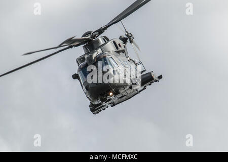 Die CHF noch sechs interim Konfiguration Merlin amphibioud Hubschrauber die Kräfte, die amphibische Fähigkeit bis zur Lieferung des zu erhalten Stockfoto