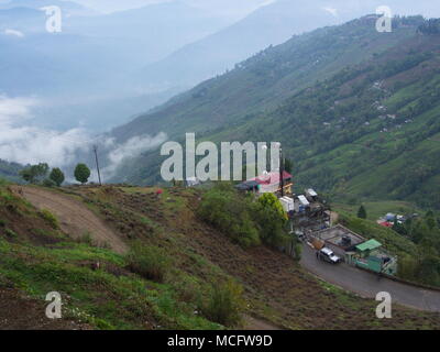 Darjeeling, Indien, 15. APRIL 2011: Luftbild von der Seilbahn in Darjeeling, Indien Stockfoto