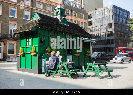 Cabmen's Shelter Russell Square, Bloomsbury, London WC1, UK Stockfoto