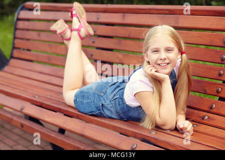 Blonde Funny Girl Stockfoto