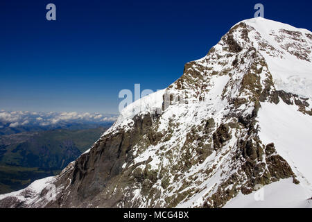 Der nord-westlichen Gesicht der Mönch, von der Sphinx Sternwarte, Jungfrau-Aletsch, Schweiz Stockfoto