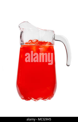 Einfarbige blickdichte Cocktail, Orange, Rot erfrischende in einem Krug mit Eiswürfel mit dem Geschmack der Tomate, grapeprut, Erdbeere. Von der Seite. Isolierte whit Stockfoto