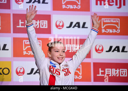 Tokyo Metropolitan Gymnasium, Tokio, Japan. 14 Apr, 2018. Angelina Simakova (RUS), 14. April 2018 - Turnen: ABB. Gymnastics World Cup, Tokio Cup 2018 an der Tokyo Metropolitan Gymnasium, Tokio, Japan. Credit: MATSUO. K/LBA SPORT/Alamy leben Nachrichten Stockfoto