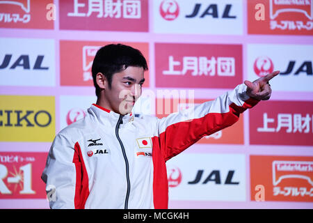 Tokyo Metropolitan Gymnasium, Tokio, Japan. 14 Apr, 2018. Kenzo Shirai (JPN), 14. April 2018 - Turnen: ABB. Gymnastics World Cup, Tokio Cup 2018 an der Tokyo Metropolitan Gymnasium, Tokio, Japan. Credit: MATSUO. K/LBA SPORT/Alamy leben Nachrichten Stockfoto