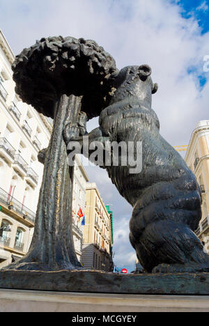 Estatua Del Oso y El Madrono, Bär und Erdbeerbaum Skulptur, Puerta del Sol, Madrid, Spanien Stockfoto