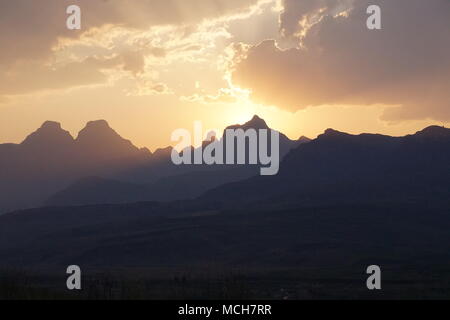 Sonnenuntergang an der Drakensberge Stockfoto