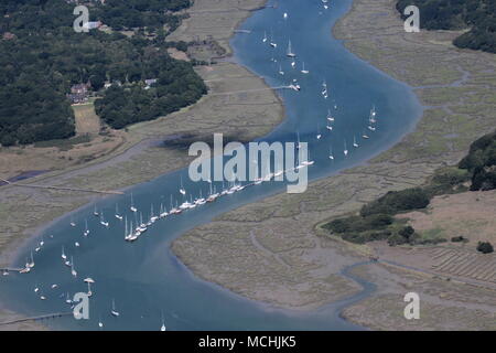 Luftaufnahme von Yachten auf dem Fluss Beaulieu Brockenhurst Hampshire Stockfoto