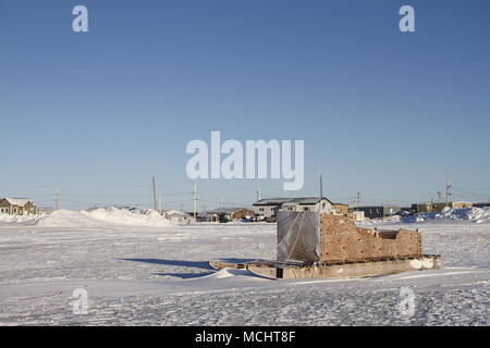 Seitenansicht eines traditionellen Inuit cargo Schlitten oder Komatik im arviat Stil in der Kivalliq Region, Nunavut Kanada Stockfoto