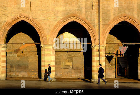 Am frühen Morgen im Palazzo d'Accursio), Bologna, Italien Stockfoto