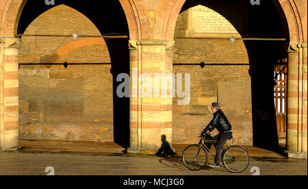 Am frühen Morgen im Palazzo d'Accursio), Bologna, Italien Stockfoto