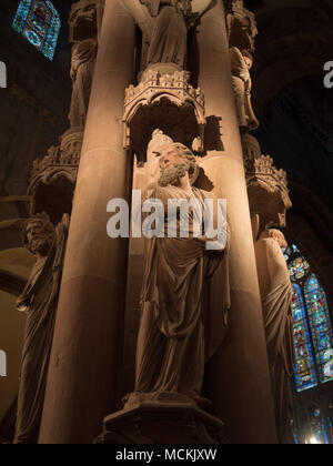 Der Pilar von Engeln, dem Straßburger Münster Stockfoto