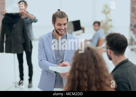 Erfolgreiche Team von Designern, die im Büro. Stockfoto