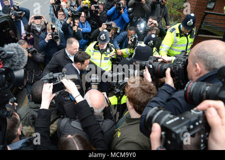 Foto muss Gutgeschrieben © Alpha Presse 078237 16/04/2018 Anthony Ant McPartlin kommt an Wimbledon Magistrates Court in London. Ant erscheint bei Gericht mit Getränk fahren nach drei Auto kollision am 18. März 2018 berechnet. Stockfoto