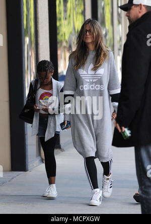 Heidi Klum kommt an eine Klinik mit ihren Kindern mit: Heidi Klum, Lou Sulola Samuel Wo: Beverly Hills, Kalifornien, USA, wenn: 17 Mrz 2018 Credit: WENN Stockfoto