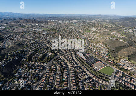 Luftaufnahme von suburban Newbury Park und tausend Eichen in der Nähe von Los Angeles, Kalifornien. Stockfoto