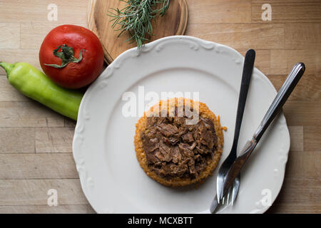 Lammfleisch mit Bulgur Pilaw Reis Pilav oder Stockfoto