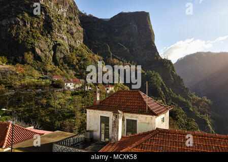 Der Nonne Tal in den Bergen oberhalb von Funchal auf der Insel Madeira im Atlantischen Ozean Stockfoto