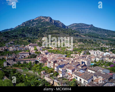 Altstadt, Sóller, Berge im Rücken, Serra de Tramuntana, Mallorca, Balearen, Spanien Stockfoto