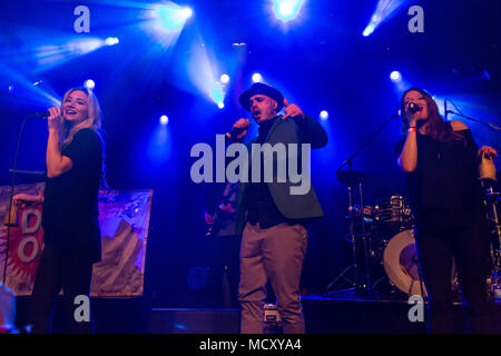 Die Schweizer Reggae und ragas Sänger Dodo live in der schüür Luzern, Schweiz Stockfoto