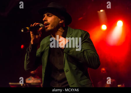 Die Schweizer Reggae und ragas Sänger Dodo live in der schüür Luzern, Schweiz Stockfoto