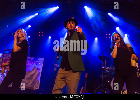 Die Schweizer Reggae und ragas Sänger Dodo live in der schüür Luzern, Schweiz Stockfoto