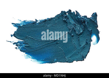 Marine Blau cremige Lidschatten auf weißem Hintergrund. Textur von dark blue eye Shadow auf Weiß. Abstrich von Cremigen Lidschatten Stockfoto