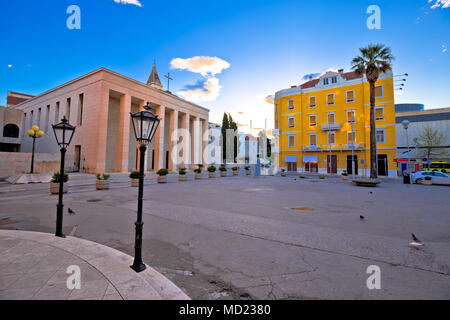 Gaje Bulata Square in der geteilten Ansicht, Dalmatien Region von Kroatien Stockfoto