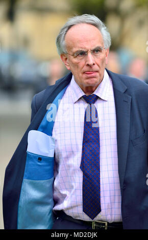 Peter Bone MP (Con: Wellingborough) auf College Green, Westminster, April 2018 Stockfoto