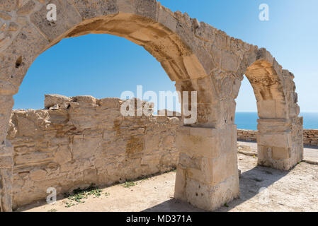 Griechische Antike Bögen des antiken Kourion. Limassol District. Zypern. Stockfoto