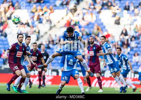 Spanien - 18. April: RCD Espanyol, Gerard Moreno (7) während des Spiels zwischen RCD Espanyol v Eibar für die Runde 33 der Liga Santander, an Cornella-El Prat Stadion am 18. April 2018 in Barcelona, Spanien gespielt. (Credit: Mikel Trigueros/Urbanandsport/Cordon Cordon Drücken Drücken) Stockfoto