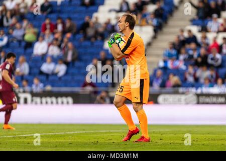 Spanien - 18. April: SD Eibar Torhüter Marko Dmitrovic (25) Während des Spiels zwischen RCD Espanyol v Eibar für die Runde 33 der Liga Santander, an Cornella-El Prat Stadion am 18. April 2018 in Barcelona, Spanien gespielt. (Credit: Mikel Trigueros/Urbanandsport/Cordon Cordon Drücken Drücken) Stockfoto