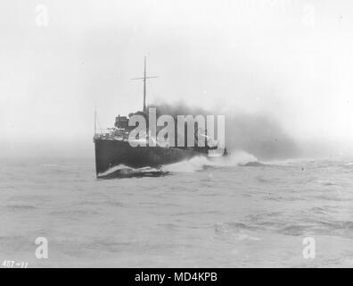 AJAXNETPHOTO. 1899. Auf See, UK HOHEITSGEWÄSSER. - HIGH SPEED ZERSTÖRER-HM. Zerstörer ALBATROS - DER DATENSATZ FÜR DEN KRIEG SCHIFFE VON 1899 BIS 1901 MIT EINER GESCHWINDIGKEIT VON 32,3 Knoten. Gebaut von J. THORNYCROFT im Jahr 1899. Länge 227 Meter, Hubraum 380 Tonnen. Foto: VT-COLLECTION/AJAXNETPHOTO REF: AVL/HMD ALBATROS 487 11 Stockfoto