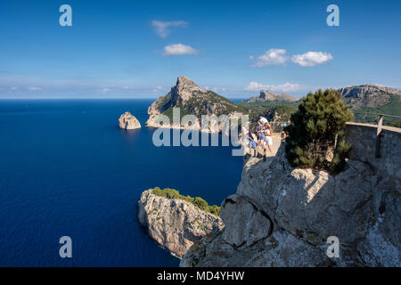 Blick vom Mirador d es Colomer, Mirador de Mal Pas, Cap de Formentor, Formentor, Mallorca, Balearen, Spanien, Europa Stockfoto