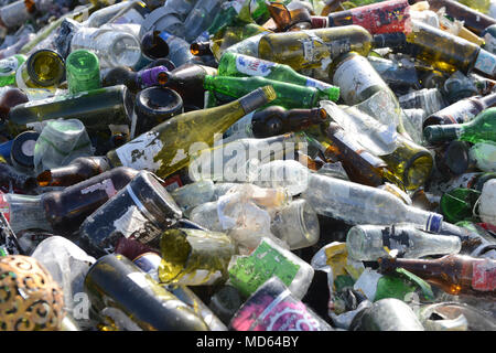 Glas Recycling Factory in Shetland, Abbaut. verwendet, Flaschen und Gläser für den Einsatz in Betonplatten und Sandstrahlen Stockfoto