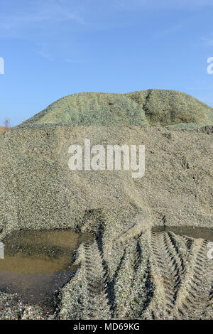 Glas Recycling Factory in Shetland, Abbaut. verwendet, Flaschen und Gläser für den Einsatz in Betonplatten und Sandstrahlen Stockfoto