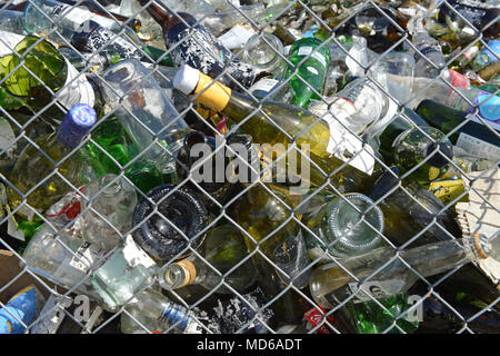 Glas Recycling Factory in Shetland, Abbaut. verwendet, Flaschen und Gläser für den Einsatz in Betonplatten und Sandstrahlen Stockfoto