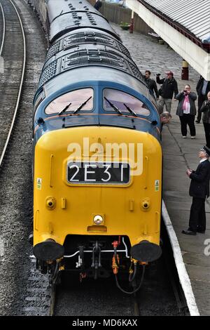 Ramsbottom, Lancashire, UK. 14. April 2018 Deltic Diesellok "Alycidon' D 9009 Klasse 55 Stockfoto