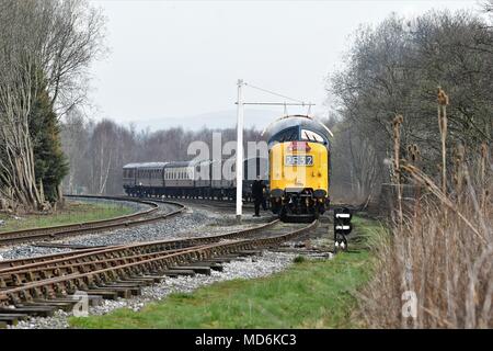 Ramsbottom, Lancashire, UK. 14. April 2018 Deltic Diesellok "Alycidon' D 9009 Klasse 55 Stockfoto