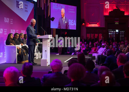 Der Prinz von Wales bei der Rede auf der Malaria Gipfel in 8 Northumberland Avenue, London, während der Tagung der Regierungschefs des Commonwealth. Stockfoto