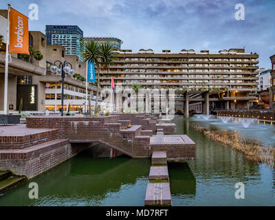 Barbican Estate, London, UK, Teil des Barbican komplex. Stockfoto