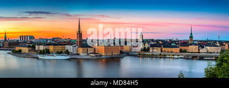 Ein Abend Panoramablick über Stockholm von der Insel Södermalm Stockfoto