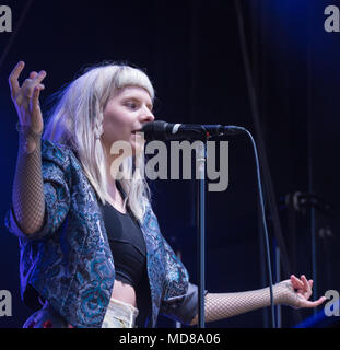 Aurora Aksnes führt bei Molde Jazzfestival in Molde, Norwegen 19. Juli 2017. Stockfoto