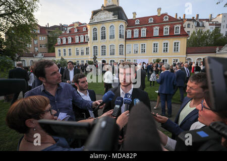 18 April 2018, Deutschland, Leipzig: Fußball, Deutscher Fußballspieler Timo Werner spricht mit Journalisten während der Rezeption der Russischen Generalkonsulat. 57 Tage vor dem Anpfiff der Wm in Russland, der 22 Jahre alte Profi Fußballer von RB Leipzig erhält in Wm-Stimmung. Foto: Jan Woitas/dpa-Zentralbild/dpa Stockfoto