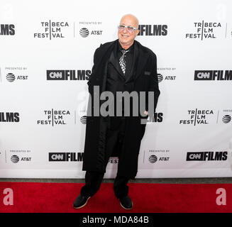 New York, USA. 18 Apr, 2018. Paul Shaffer im Tribeca Film Festival roter Teppich Ankünfte für den Film "Liebe, Gilda' im Beacon Theater. Credit: SOPA Images Limited/Alamy leben Nachrichten Stockfoto