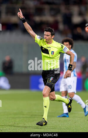 Antonio Damato Schiedsrichter während Erie der Italienischen eine "Übereinstimmung zwischen Fiorentina 3-4 Lazio im Stadion Artemio Franchi am 18. April 2018 in Florenz, Italien. (Foto von Maurizio Borsari/LBA) Stockfoto