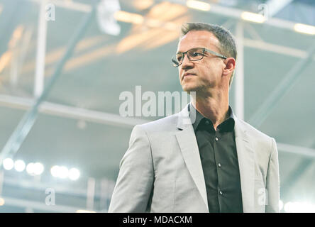 Gelsenkirchen, Deutschland. 18 Apr, 2018. Schalke 04 - Frankfurt Fußball-Cup, Gelsenkirchen, 18. April 2018 Fredi Bobic, FRA, halbe Größe, Porträt, FC Schalke 04 - Eintracht Frankfurt 0-1 1. Division DFB-Pokal, Fußball-Bundesliga, DFB-Pokal, Halbfinale, Gelsenkirchen, April 18, 2018, Saison 2017/2018 © Peter Schatz/Alamy leben Nachrichten Stockfoto