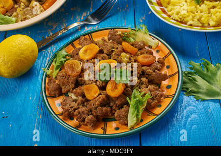 Kalahari Hackfleisch Curry, Südafrikanische Küche, Traditionelle verschiedene Gerichte, Ansicht von oben. Stockfoto