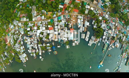 Morgen Antenne und video Vermessung der Stadt von Coron. Palawan. Philippinen. Stockfoto