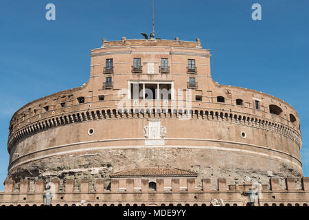 Vordere Bild von Castel Sant'Angelo, 1277 gebaut auf Hadrian's Grab. Schloss' ist in Rom, Italien Stockfoto